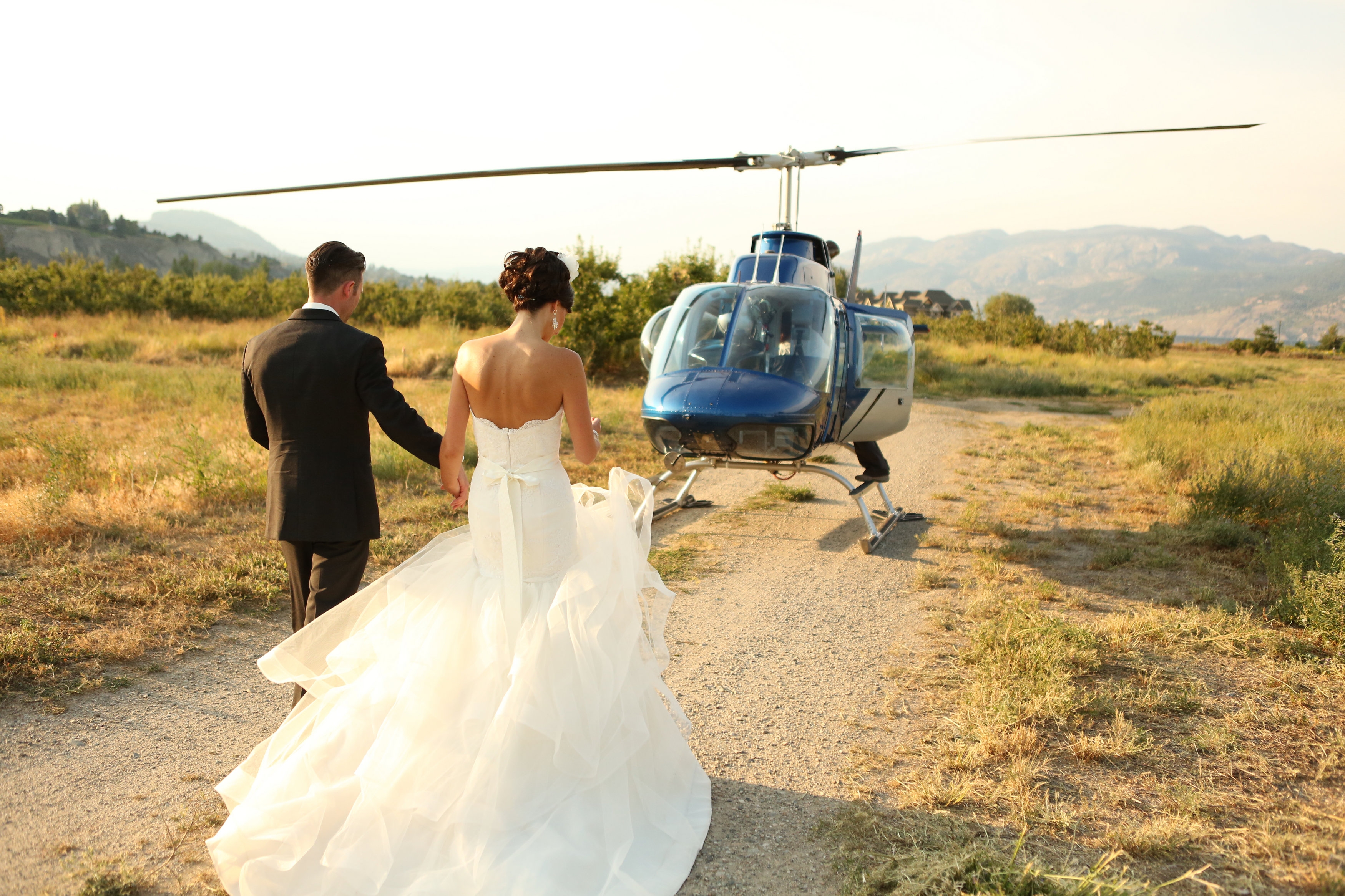 Okanagan Wedding Photos By Helicopter