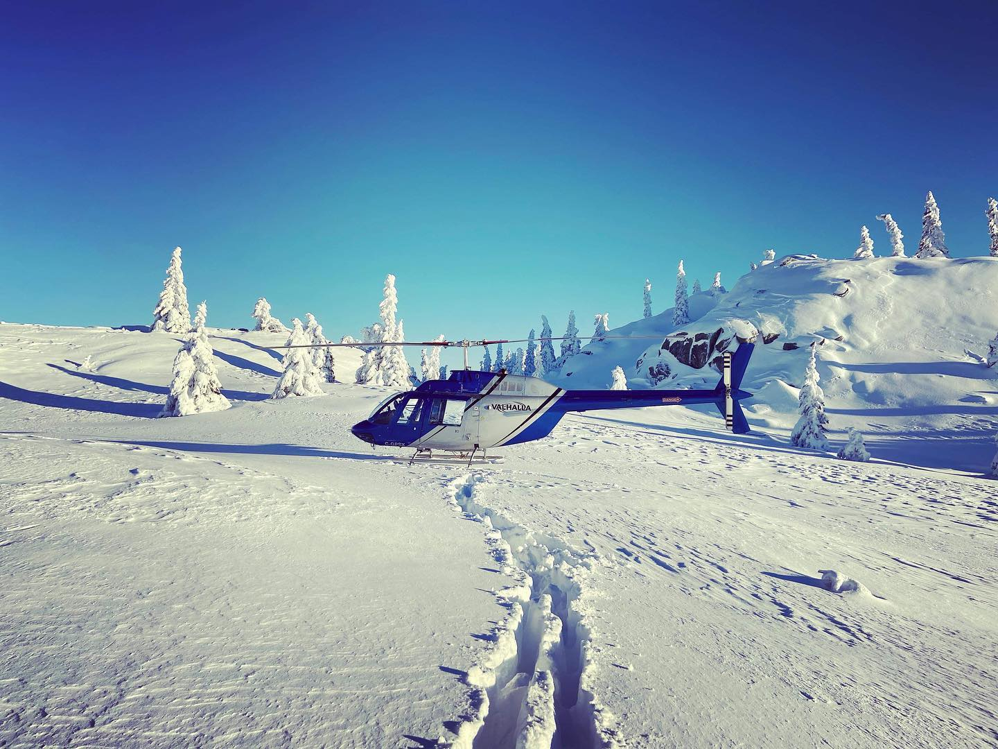 Kelowna Helicopter Tours: A One-Of-A-Kind Winter Experience